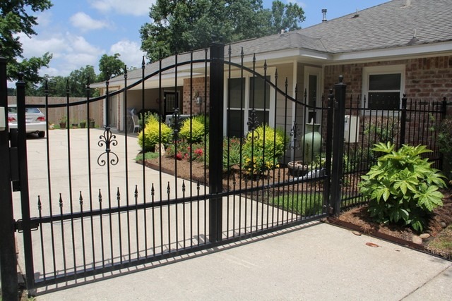 Iron Fences and Gates In Baton Rouge